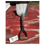 Aluminum Grain Scoop Shovel with D-Grip Handle