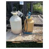 Set of Two Hand-Pump Garden Sprayers