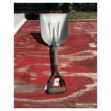 Aluminum Scoop Shovel with D-Grip Handle