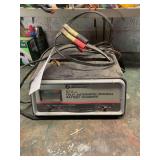 Schumacher SE-520MA 10/2 Amp Fully Automatic Manual Battery Charger 12 Volt