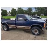 Chevy 2500 with plow