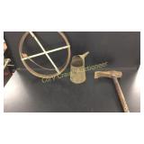 Metal Eel, Metal Oil Can,