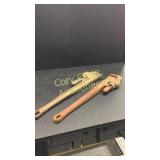 2 pipe wrenches