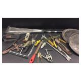 Adjustable rake, 2 lids, clippers, misc