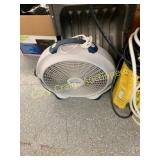 Round Fan