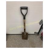 Craftsman Square Point Shovel