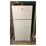 Hotpoint Refrigerator and Freezer 28" W x 29" D x