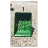 2017 John Deere 450 LB 7 Cu. ft. Tow-Behind Poly