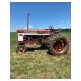 IH Farmall 560 Tractor, Diesel,Traction Field &