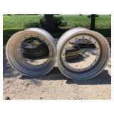 Matching pair of rims for Case IH,