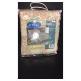 Twin Quilt Floral design new in container
