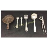 Skillet, (4) Ladles, Grabber