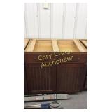 Kitchen cabinet 35.5" wide 25" deep 34" tall