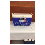 Igloo family cooler