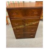 4 drawer chest of drawer 31.5 " wide 18.5" deep