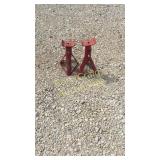 2 car jacks