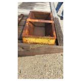 Metal feeder/water tank