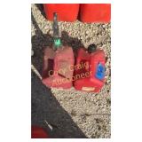 2 gas cans