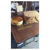 Paper plate holders and picnic basket