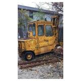 Caterpillar  TowMotor 800P S/N 67L425 10,590 LBS