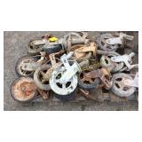 (14) Scaffold Caster