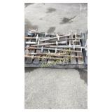 (16) Scaffold Screw Jacks