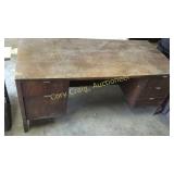 Desk 66" x 30" x 29" NEED HELP TO LOAD