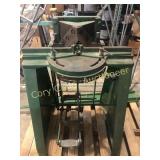 Jayden Lion Trimmer,