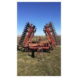 Case IH 3900 Disk Harrow, 28', 3-Bar Spike Harrow,