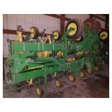 John Deere 845 Row Crop Cultivator, FF, 12R 30",