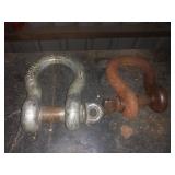 (2) Clevis