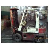 Nissan forklift 13 with 3 stage mast propane