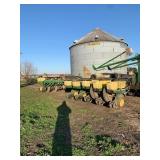 John Deere 7200 Planter Max Emerge2  16R