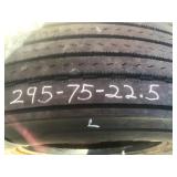 Tire: 295-75-22.5 (Steer)