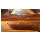 (4) drawer dresser with mirror