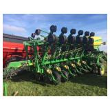 2009 JD 1790 16R 30" Planter, CCS Seed Delivery, p