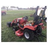 2004 Case IH DX 24E compact lawn tractor, MW 160 S