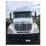 2006 Freightliner Columbia Semi, auto smart shift,