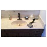 Contents of master bathroom