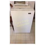 Holiday Compact Upright Freezer w/ Guide