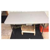 48" Plastic table
