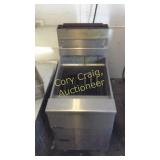 Pitco deep fryer with large basket, propane,