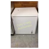 (2) Cabinets, 31x24 & 31x16