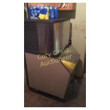 Manitowoc Q model ice machine, ice machine maker