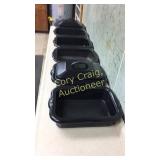 Roaster pans and 2 lids