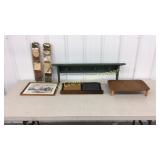 Wood shelf, picture, snowman and Santa chalk