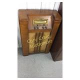 Old vintage radio