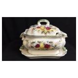 2 piece soup tureen with ladle