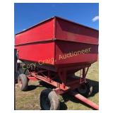 DMI Gravity Flow Wagon