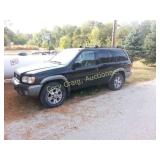 2000 Nissan Pathfinder, 4x4, 201,500 Miles